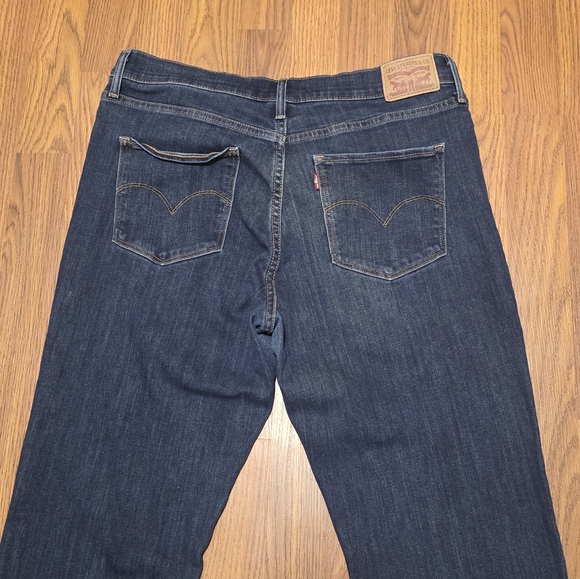 Levi’s 314 Shaping Straight Women’s 32x32 Mid Rise Slim Straight Dark Wash E45 - Picture 10 of 12